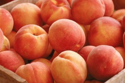 Are peaches good for your liver?
